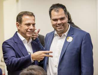 O candidato do PSDB à Prefeitura de São Paulo João Doria acompanhado do seu vice, Bruno Covas