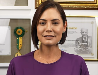 Michelle Bolsonaro pede orações para Bolsonaro