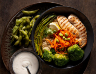 Comer proteína em excesso faz mal? Especialista explica os riscos 