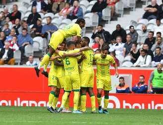 Nantes tenta chegar à liderança do Campeonato Francês (Foto: Reprodução/Facebook)