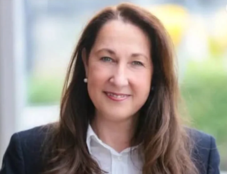 A prefeita de Herdecke, Iris Stalzer (SPD), de 57 anos, foi esfaqueada e está em estado crítico em hospital na Alemanha.