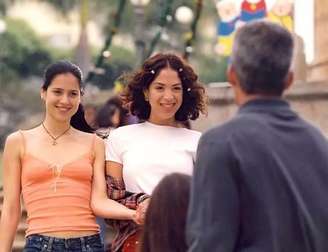 Júlia Almeida em Presença de Anita