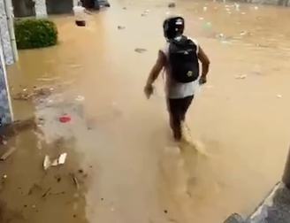 Idosa morre e ao menos 600 ficam desalojados após temporal em São João de Meriti, RJ