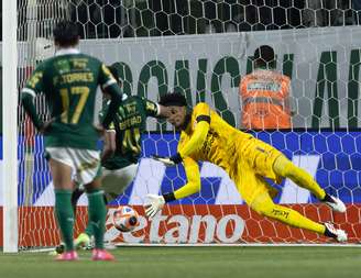 Como foi a última partida do Corinthians na casa do Palmeiras? Relembre. 