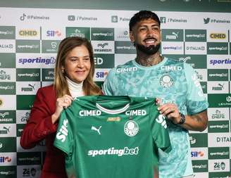 Barboza em apresentação no Palmeiras