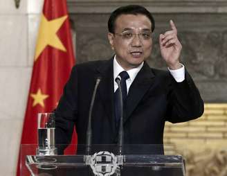 <p>Uma taxa de crescimento ligeiramente maior ou menor do que 7,5% é aceitável, diz Li Keqiang</p>