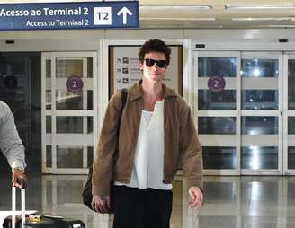 Shawn Mendes volta ao Brasil e desembarca no Rio de Janeiro