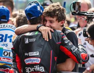 Além de liderarem a MotoGP e a F1, Kimi Antonelli e Marco Bezzecchi são amigos