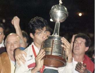 Raí comemora título da Libertadores pelo São Paulo
