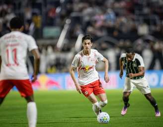 Rodriguinho, jogador do Red Bull Bragantino. 