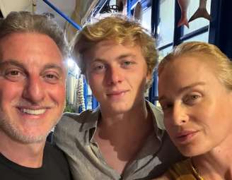 Luciano Huck e Angélica comemoram aprovação de Benício em faculdade de São Paulo