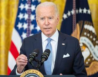 Joe Biden critica apologia ao nazismo em indireta a Kanye West