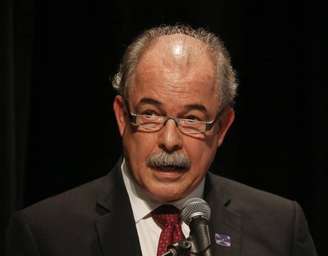 Lula só pode indicar Mercadante à presidência do BNDES após mudança na Lei das Estatais