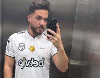 Wesley Safadão aparece vestindo camisa do Treze (PB)