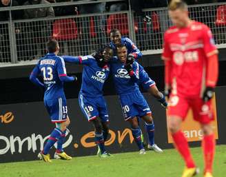 Lyon precisou de apenas 30 minutos para construir a vitória sobre o Valenciennes