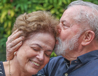 Os ex-presidentes Luiz Inácio Lula da Silva e Dilma Rousseff