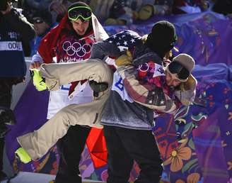 Sage Kotsenburg surpreende favoritos e é campeão olímpico aos 20 anos 