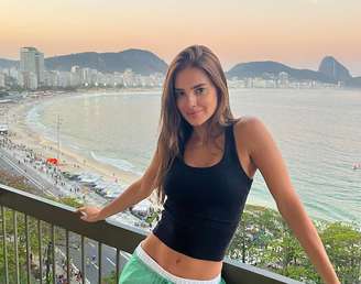 Vera Viel, mulher de Rodrigo Faro, inicia tratamento de radioterapia contra câncer.