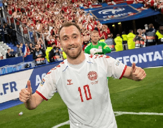 Em 2021, Eriksen sofreu um colapso cardíaco no jogo Dinamarca x Finlândia pela Eurocopa – Reprodução de TV