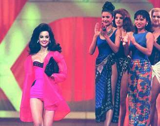 A miss Venezuela Jacqueline Aguilera Marcano durante o Miss Mundo de 1995, do qual ela saiu vencedora