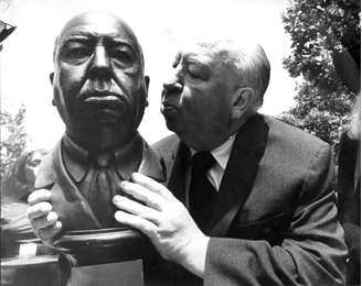 O cineasta Alfred Hitchcock.
