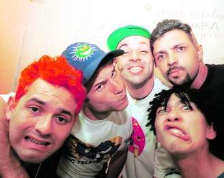 Os integrantes do grupo Mamonas Assassinas, que será homenageado pelos convidados do 'Altas Horas' de hoje