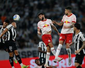 Juninho Capixaba, jogador do Red Bull Bragantino. 