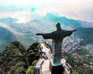 Cristo Redentor é um dos principais pontos de visita de turistas