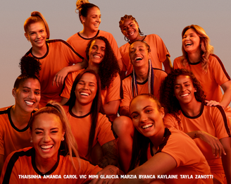 Amazon reúne 11 jogadoras do futebol feminino brasileiro