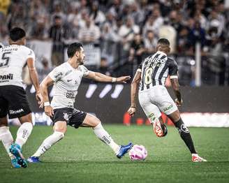 Corinthians e Santos empataram na Neo Química Arena –