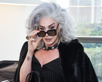 Claudia Raia como Miranda Priestly, para o musical “O Diabo Veste Prada” 