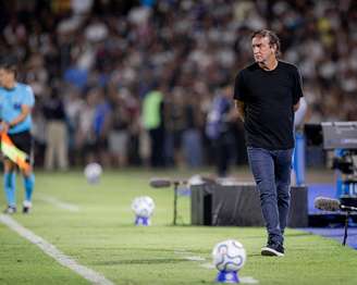Cuca no jogo entre Santos e Recoleta