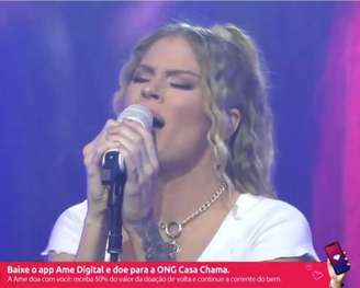 Luisa Sonza se emociou ao cantar em live música que compôs para o ex-marido Whindersson Nunes