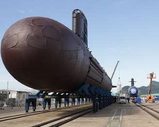 Submarino Tonelero no Porto de Itaguaí, no Rio de Janeiro