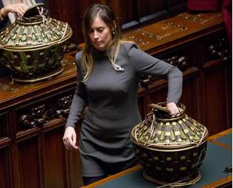 Ministra italiana Maria Elena Boschi vota para eleger novo presidente italiano, em Roma