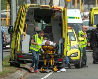 Ataque terrorista de supremacista branco a mesquita na Nova Zelândia deixou dezenas de mortos