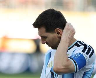 Messi lamenta derrota na final mas se despede das Copas com 21 gols e como um dos maiores da história