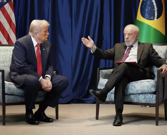 Donald Trump (esquerda) e Lula (direita) em reunião na Malásia