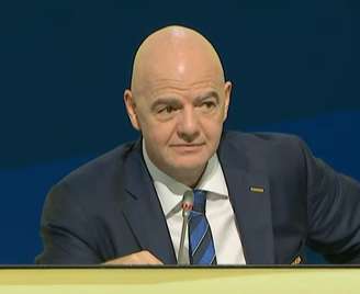 Gianni Infantino enfrenta muitas críticas por causa do projeto sobre investidores privados – Reprodução/Cazé TV