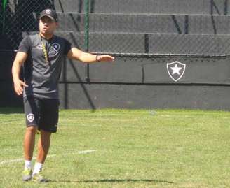 Jair Ventura dá os primeiros passos como treinador efetivado do Botafogo (Foto: Reprodução Facebook Botafogo)