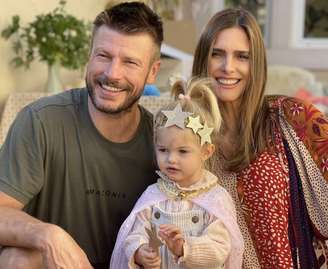 Fernanda Lima e Rodrigo Hilbert e a filha mais nova Maria Manoela  