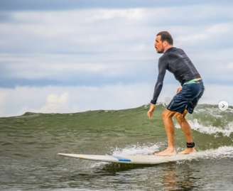 Nicolas Deniaud, o surfista francês que faleceu em Santos, estava há mais de 12 anos no Brasil.
