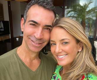 Os apresentadores César Tralli e Ticiane Pinheiro estão juntos desde 2014