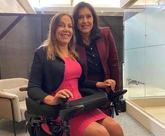 Mara Gabrilli compareceu ao debate da Band com Simone Tebet