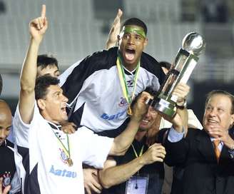 Marcelinho Carioca foi campeão mundial pelo Corinthians.