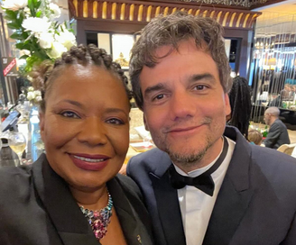 Foto publicada por Margareth Menezes quando Wagner Moura ganhou o prêmio de Melhor Ator no Festival de Cannes