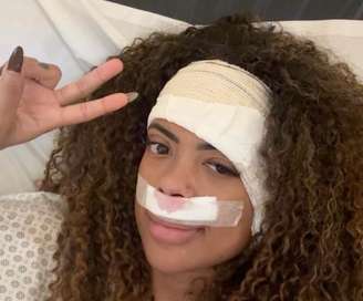 Marvvila passa por cirurgia e remove tumor benigno.