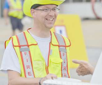 <p>Tony Grider morreu no sábado, informou a Universidade Campbellsville ao dar pêsames à família e ao Corpo de Bombeiros</p>