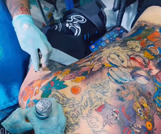 MC Daniel fez uma tatuagem sob efeito de anestesia geral em 2024