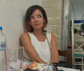 Lily Allen falou sobre a devolução de Mary, uma cachorrinha resgatada, em seu podcast Miss Me?